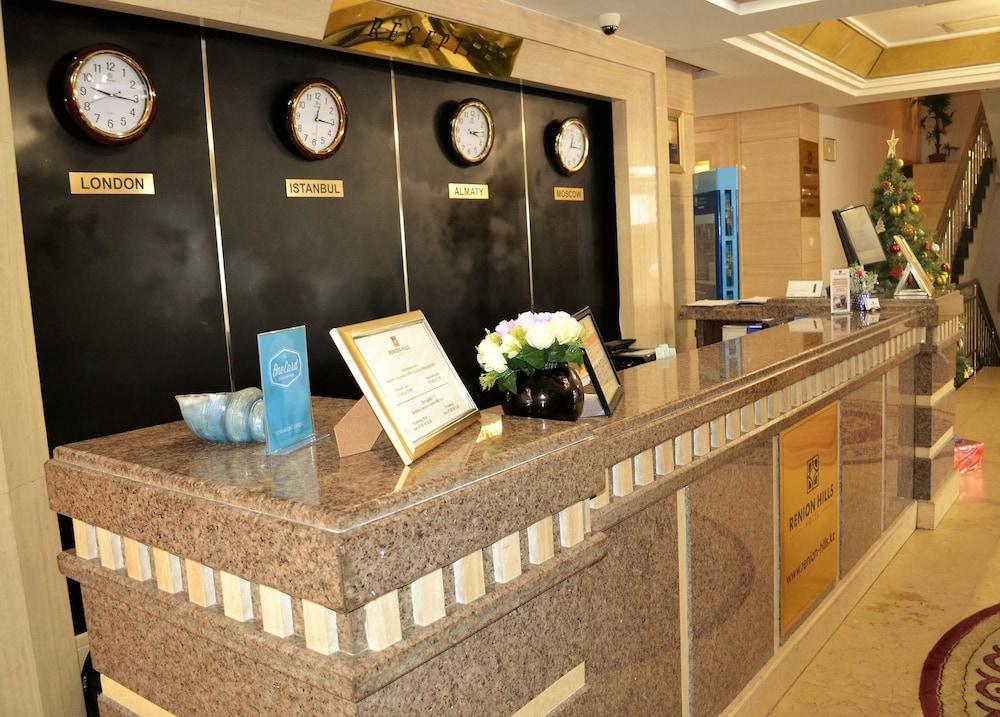 Renion Hills Hotel Almaty Esterno foto