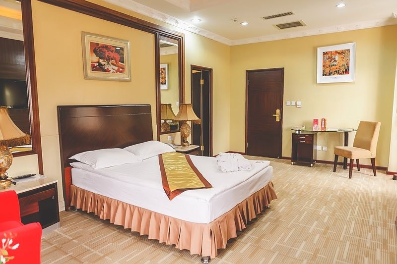 Renion Hills Hotel Almaty Esterno foto