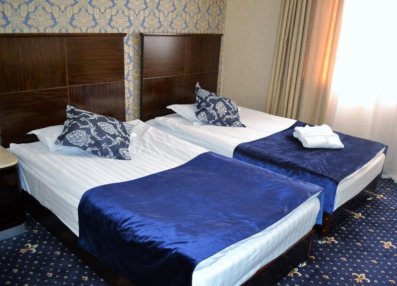 Renion Hills Hotel Almaty Esterno foto