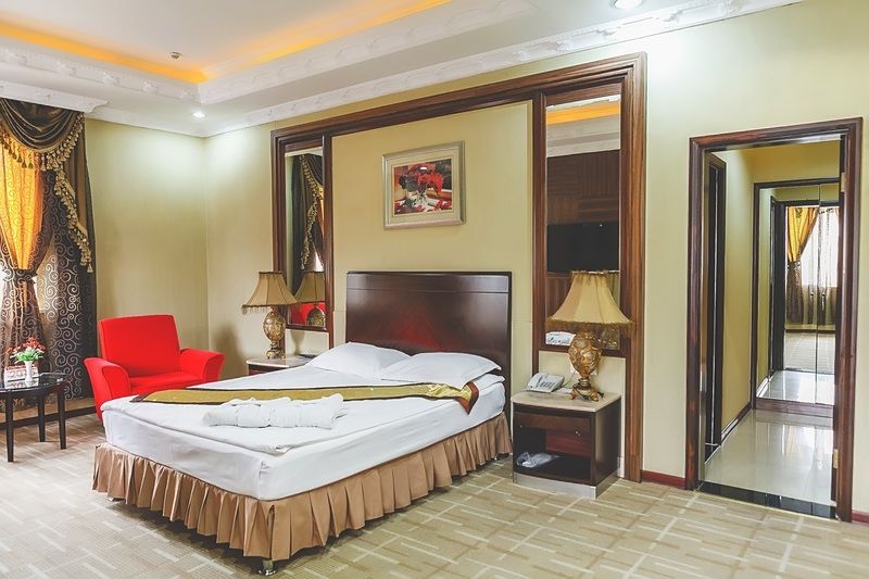 Renion Hills Hotel Almaty Esterno foto