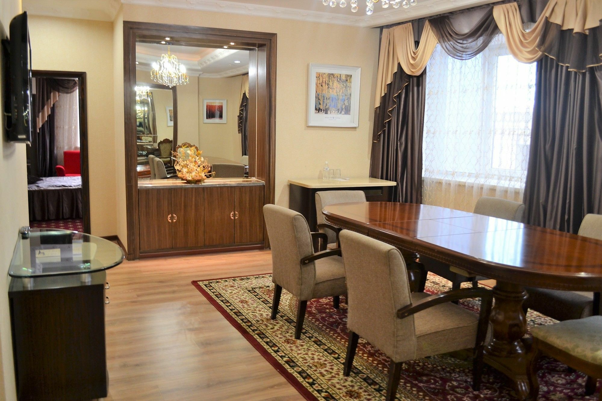Renion Hills Hotel Almaty Esterno foto