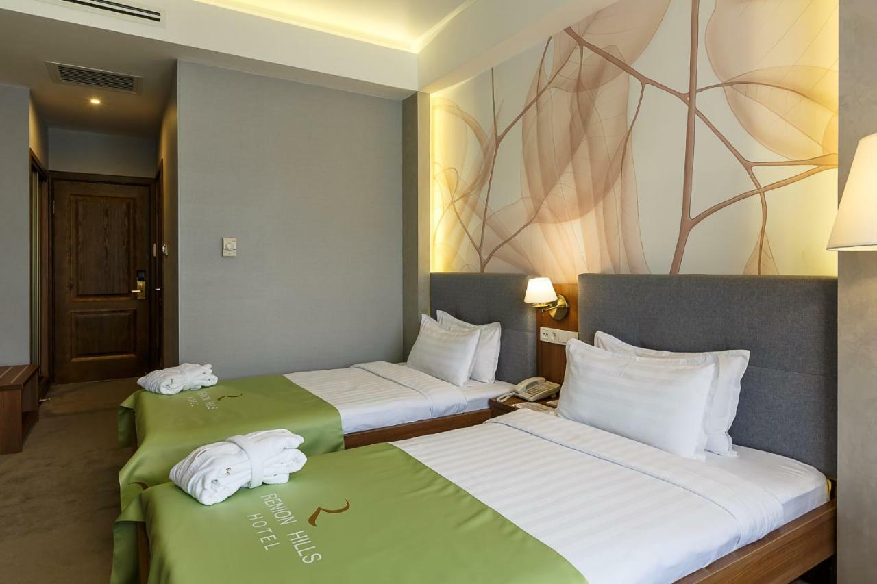 Renion Hills Hotel Almaty Esterno foto